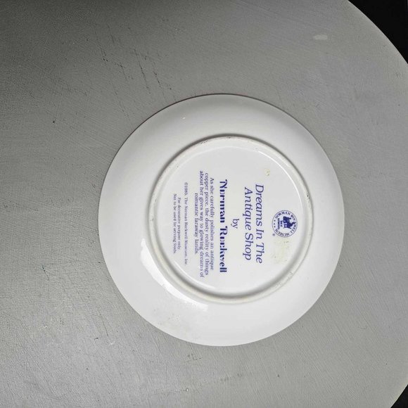 Norman Rockwell plate Dreams In the Antique Shop, 1985, 6.5" - Picture 5 of 5